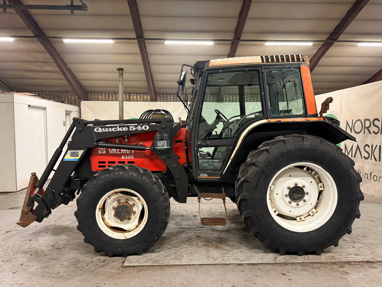 Valmet 6300 Turbo - Tractor: afbeelding 2 Valmet 6300 Turbo - Tractor: afbeelding 2