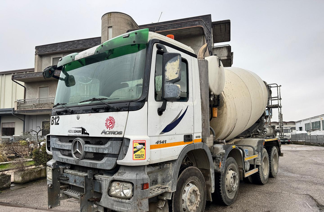 Autobetoniera Armec PHY120 su telaio Mercedes-Benz - Betonmixer: afbeelding 1 Autobetoniera Armec PHY120 su telaio Mercedes-Benz - Betonmixer: afbeelding 1