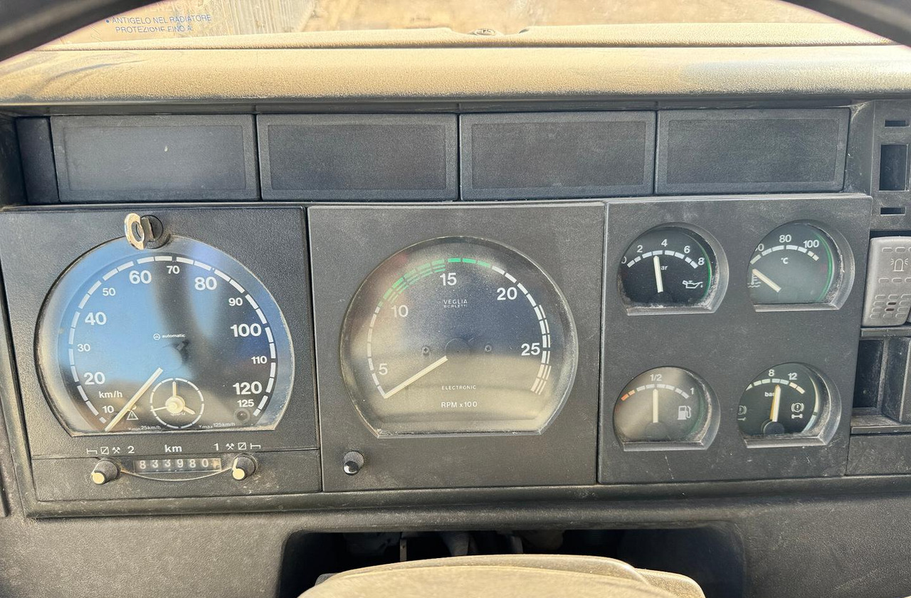 Betonpompa CIFA ASTRA HD84.38 - 2003 - Mixerpomp: afbeelding 5 Betonpompa CIFA ASTRA HD84.38 - 2003 - Mixerpomp: afbeelding 5