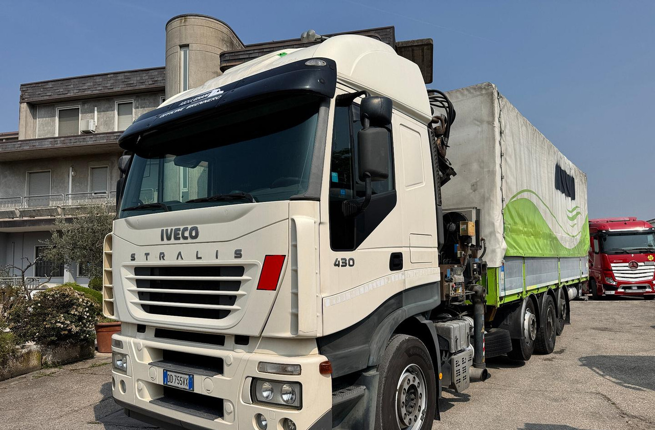 IVECO 430 - 4 ASSI STRADALE CON GRU - Schuifzeilen vrachtwagen: afbeelding 1 IVECO 430 - 4 ASSI STRADALE CON GRU - Schuifzeilen vrachtwagen: afbeelding 1