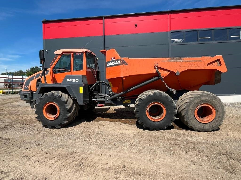 Doosan DA 30 - Kiepwagen met knikbesturing: afbeelding 1 Doosan DA 30 - Kiepwagen met knikbesturing: afbeelding 1