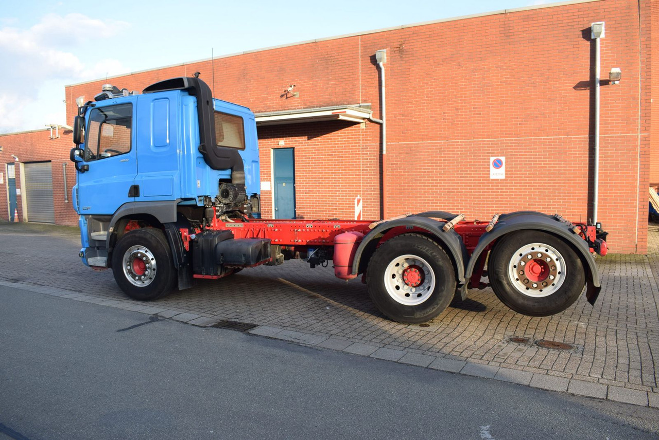 DAF CF 450 6x2 Fahrgestell Klima Navi Lift Retarder - Chassis vrachtwagen: afbeelding 4 DAF CF 450 6x2 Fahrgestell Klima Navi Lift Retarder - Chassis vrachtwagen: afbeelding 4