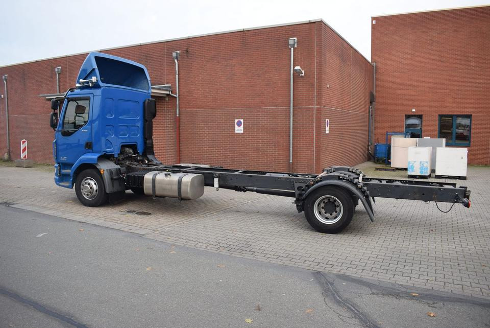 DAF LF 280 Fahrgestell Klima Navi 8-Gang ACC AHK - Chassis vrachtwagen: afbeelding 4 DAF LF 280 Fahrgestell Klima Navi 8-Gang ACC AHK - Chassis vrachtwagen: afbeelding 4