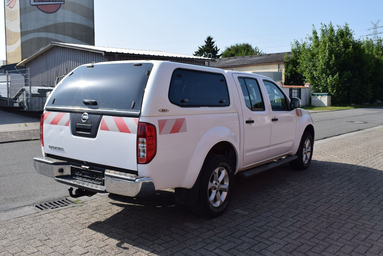 Nissan Navara Double Cab SE 4x4 Automatik Hardtop AHK - SUV: afbeelding 4 Nissan Navara Double Cab SE 4x4 Automatik Hardtop AHK - SUV: afbeelding 4