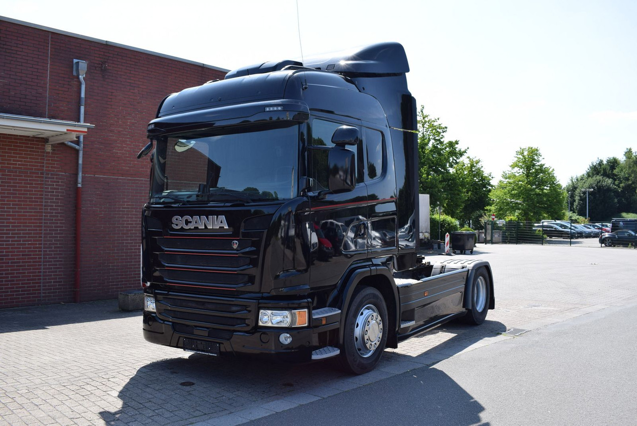 Scania R410 Highline Retarder Klima Standklima ACC - Trekker: afbeelding 1 Scania R410 Highline Retarder Klima Standklima ACC - Trekker: afbeelding 1
