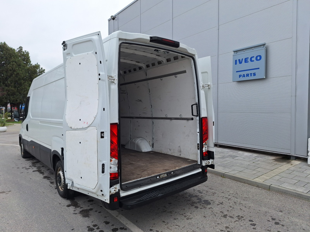 Gesloten bestelwagen IVECO Daily ne postoji: afbeelding 13