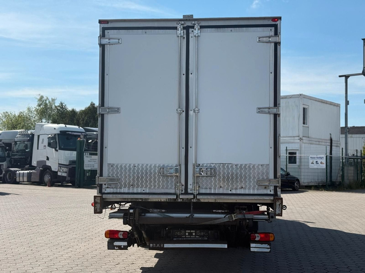 Volvo FL 240 Carrier Easy Cold+Hebebühne - Koelwagen vrachtwagen: afbeelding 3 Volvo FL 240 Carrier Easy Cold+Hebebühne - Koelwagen vrachtwagen: afbeelding 3