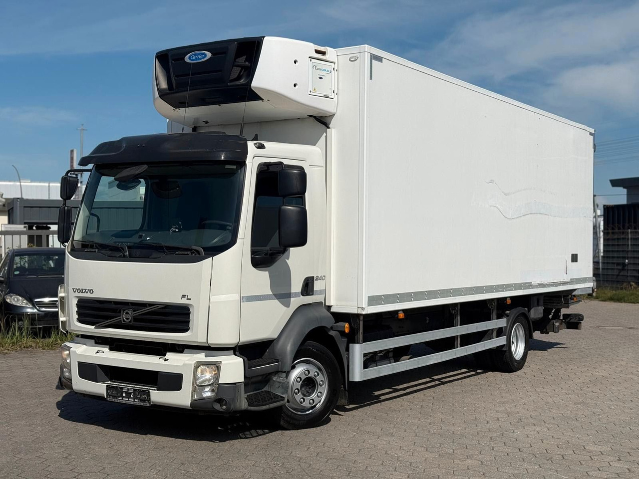 Volvo FL 240 Carrier Easy Cold+Hebebühne - Koelwagen vrachtwagen: afbeelding 1 Volvo FL 240 Carrier Easy Cold+Hebebühne - Koelwagen vrachtwagen: afbeelding 1
