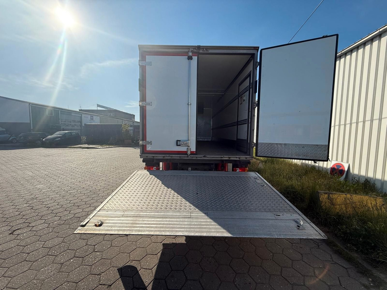 Volvo FL 42 R 240 +Thermoking T-880R+Kamera - Koelwagen vrachtwagen: afbeelding 4 Volvo FL 42 R 240 +Thermoking T-880R+Kamera - Koelwagen vrachtwagen: afbeelding 4