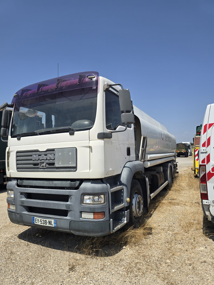 MAN TGA 26-320 - Tankwagen: afbeelding 1 MAN TGA 26-320 - Tankwagen: afbeelding 1