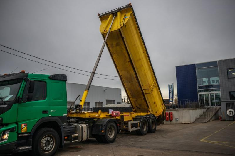 Fruehauf BENNE ENROCHEMENT - Kipper oplegger: afbeelding 1 Fruehauf BENNE ENROCHEMENT - Kipper oplegger: afbeelding 1