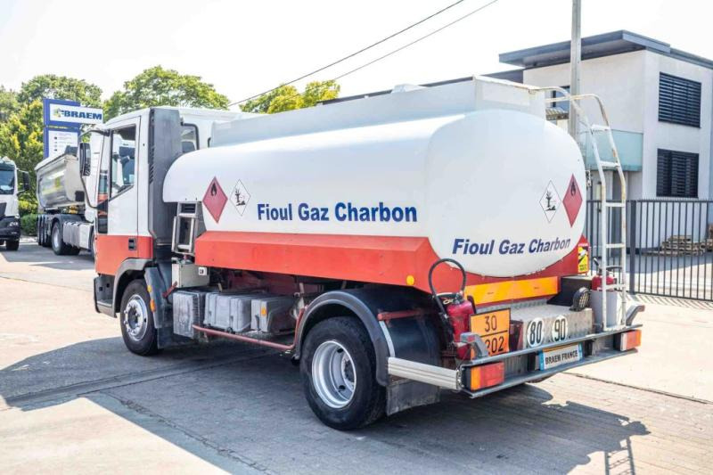 Iveco 85E15+ CITERNE 5000 L - Tankwagen: afbeelding 4 Iveco 85E15+ CITERNE 5000 L - Tankwagen: afbeelding 4