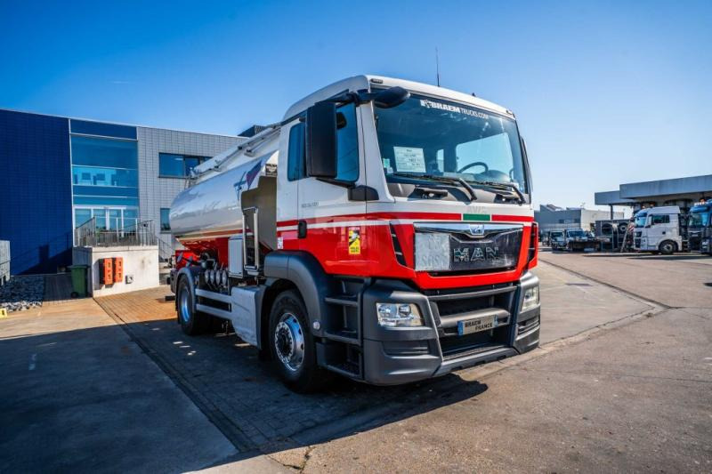 MAN TGS 18.400 4x4H +CM 11.500L /4 COMP - Tankwagen: afbeelding 2 MAN TGS 18.400 4x4H +CM 11.500L /4 COMP - Tankwagen: afbeelding 2