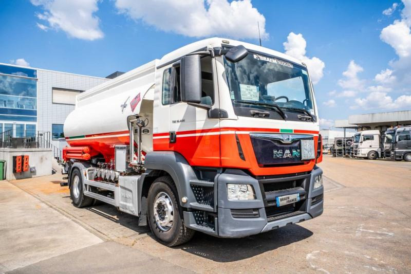 MAN TGS 18.400 // CUVE ALU MAGYAR 13.500L + 5 COMP - Tankwagen: afbeelding 2 MAN TGS 18.400 // CUVE ALU MAGYAR 13.500L + 5 COMP - Tankwagen: afbeelding 2