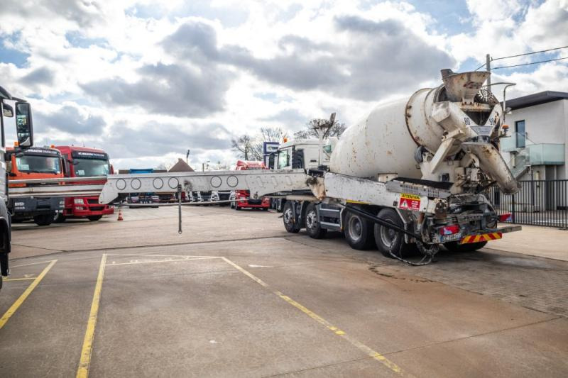 MAN TGS 32.400 BB+BAND/BELT/TAPIS T40/13TM - Betonmixer: afbeelding 5 MAN TGS 32.400 BB+BAND/BELT/TAPIS T40/13TM - Betonmixer: afbeelding 5