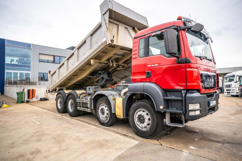 MAN TGS 35.360 BB - Kipper vrachtwagen: afbeelding 2 MAN TGS 35.360 BB - Kipper vrachtwagen: afbeelding 2