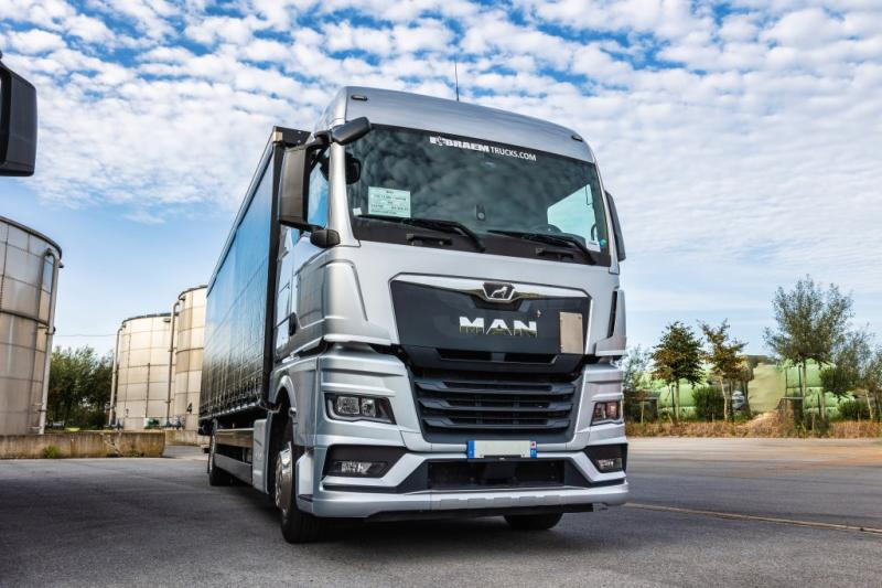 MAN TGX 18.400 XLX+HAYON - Schuifzeilen vrachtwagen: afbeelding 2 MAN TGX 18.400 XLX+HAYON - Schuifzeilen vrachtwagen: afbeelding 2