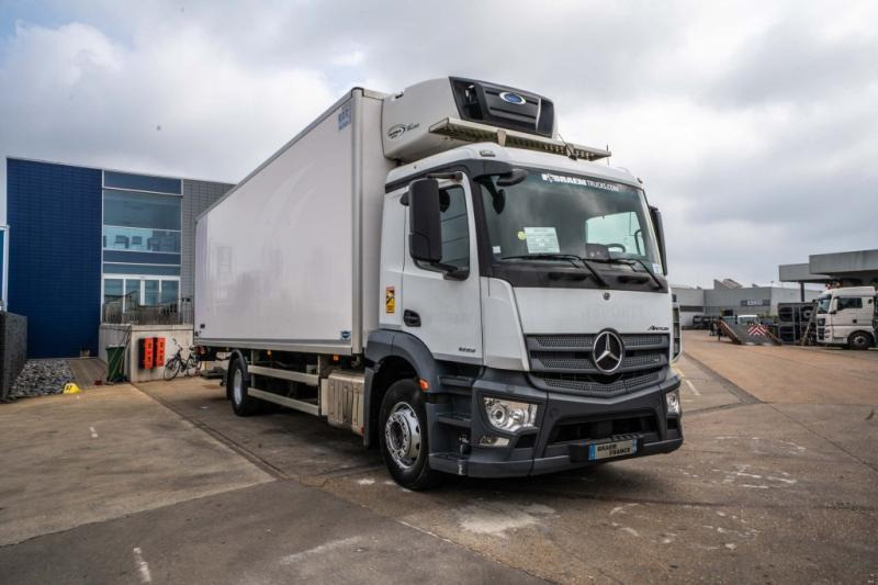Mercedes ANTOS 1833 +CARRIER SUPRA MULTI 1250Mt+DHOLLANDIA 2.5T - Koelwagen vrachtwagen: afbeelding 2 Mercedes ANTOS 1833 +CARRIER SUPRA MULTI 1250Mt+DHOLLANDIA 2.5T - Koelwagen vrachtwagen: afbeelding 2