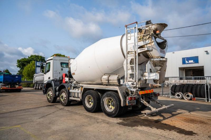 Mercedes AROCS 3240 BB+STETTER 9m3 - Betonmixer: afbeelding 5 Mercedes AROCS 3240 BB+STETTER 9m3 - Betonmixer: afbeelding 5