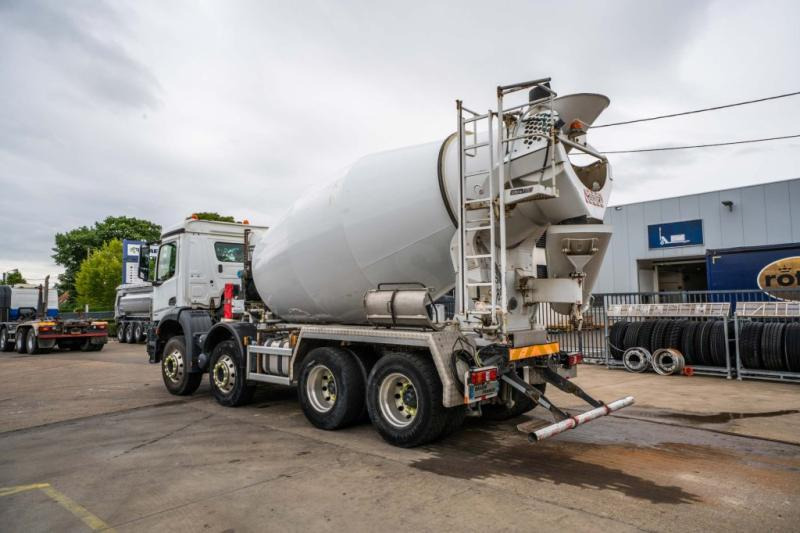 Mercedes AROCS 3240 + STETTER 9m3 - Betonmixer: afbeelding 5 Mercedes AROCS 3240 + STETTER 9m3 - Betonmixer: afbeelding 5