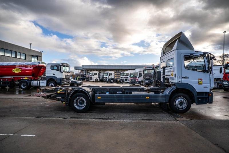 Mercedes ATEGO 1224 // HAYON DHOLLANDIA - Containertransporter/ Wissellaadbak vrachtwagen: afbeelding 3 Mercedes ATEGO 1224 // HAYON DHOLLANDIA - Containertransporter/ Wissellaadbak vrachtwagen: afbeelding 3