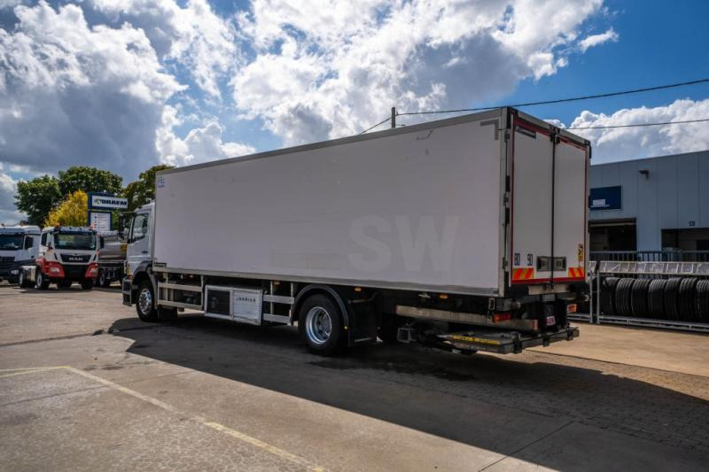 Mercedes AXOR 1829 BL-MP3 +CARRIER+DHOLLANDIA - Koelwagen vrachtwagen: afbeelding 5 Mercedes AXOR 1829 BL-MP3 +CARRIER+DHOLLANDIA - Koelwagen vrachtwagen: afbeelding 5
