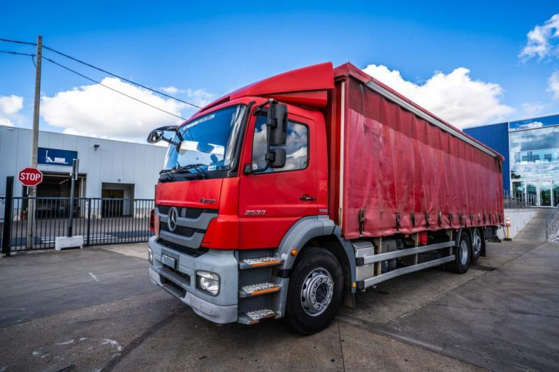 Mercedes AXOR 2533 -MP3+DHOLLANDIA 2.5T - Schuifzeilen vrachtwagen: afbeelding 1 Mercedes AXOR 2533 -MP3+DHOLLANDIA 2.5T - Schuifzeilen vrachtwagen: afbeelding 1