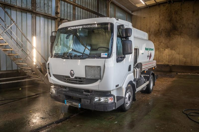Renault 180 DCI+5500L/3COMP LAMES - Tankwagen: afbeelding 1 Renault 180 DCI+5500L/3COMP LAMES - Tankwagen: afbeelding 1