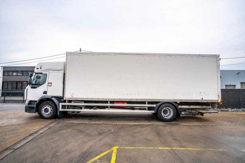 Renault D 19 280 WIDE + DHOLLANDIA 3 T. - Bakwagen: afbeelding 2 Renault D 19 280 WIDE + DHOLLANDIA 3 T. - Bakwagen: afbeelding 2