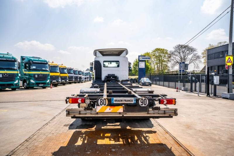 Renault D WIDE 380 DXI - Containertransporter/ Wissellaadbak vrachtwagen: afbeelding 4 Renault D WIDE 380 DXI - Containertransporter/ Wissellaadbak vrachtwagen: afbeelding 4