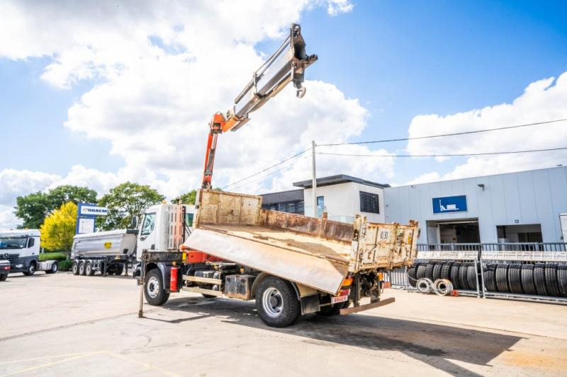 Renault KERAX 320 DCI +BIBENNE+PALFINGER 12Ton/m/2 EXT. - Kipper vrachtwagen, Kraanwagen: afbeelding 5 Renault KERAX 320 DCI +BIBENNE+PALFINGER 12Ton/m/2 EXT. - Kipper vrachtwagen, Kraanwagen: afbeelding 5