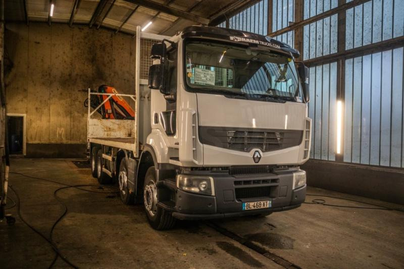 Renault KERAX 380DXI-8x4+PK18TM/3EXT - Vrachtwagen met open laadbak, Kraanwagen: afbeelding 2 Renault KERAX 380DXI-8x4+PK18TM/3EXT - Vrachtwagen met open laadbak, Kraanwagen: afbeelding 2