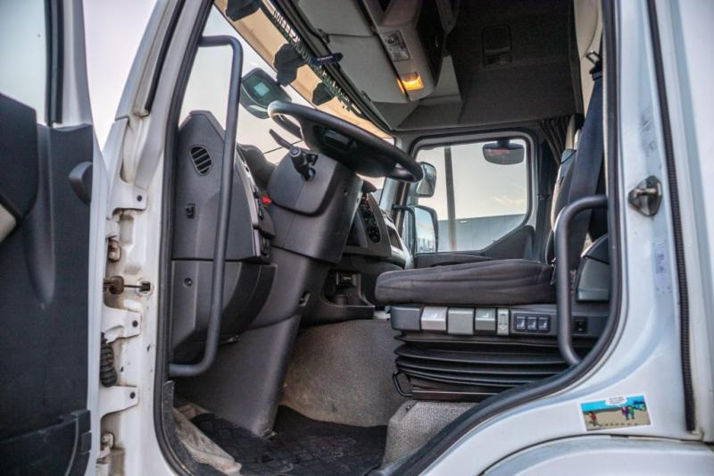 Schuifzeilen vrachtwagen Renault PREMIUM LANDER 460DXI-6x2+10 pneus/tires-intarder: afbeelding 9 Schuifzeilen vrachtwagen Renault PREMIUM LANDER 460DXI-6x2+10 pneus/tires-intarder: afbeelding 9