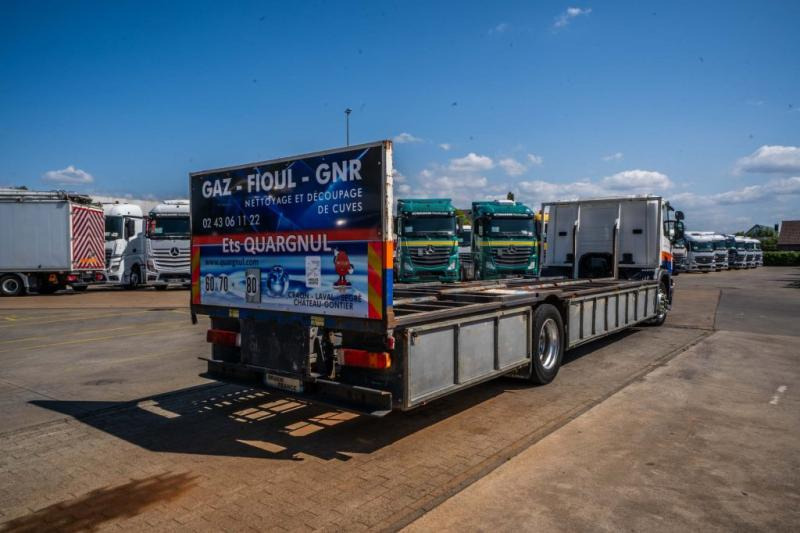 Scania P 270 (19T)- PORTE GAZ /10 PALETTES - Vrachtwagen met open laadbak: afbeelding 4 Scania P 270 (19T)- PORTE GAZ /10 PALETTES - Vrachtwagen met open laadbak: afbeelding 4