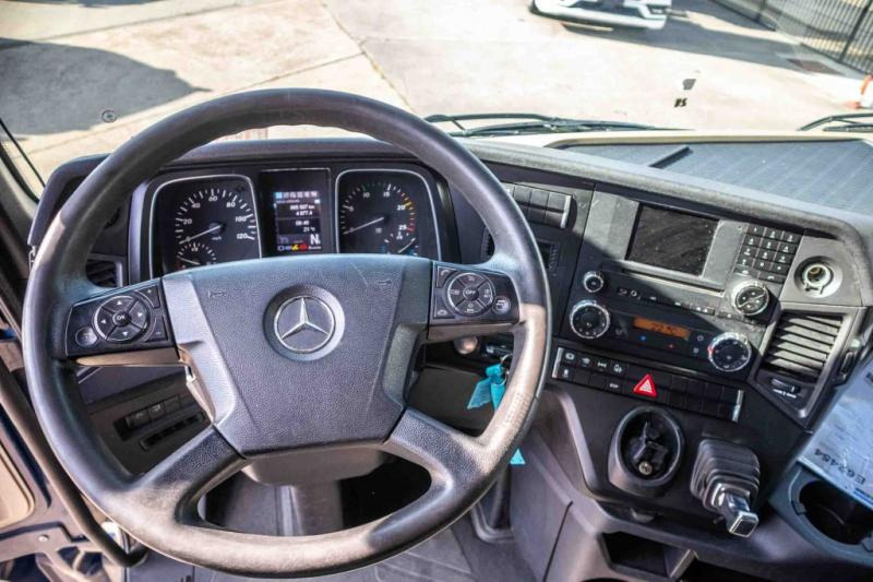 Interieur foto 3: Trekker Mercedes ACTROS 1848 LS