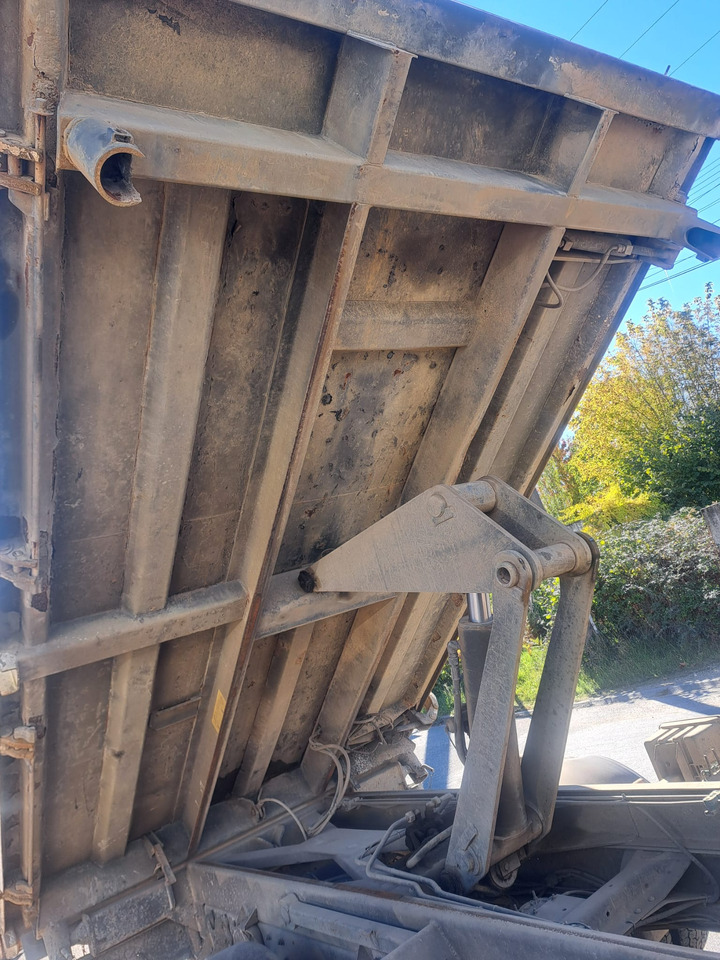 Kipper vrachtwagen voor het vervoer van bulkgoederen RENAULT MIDLUM 180: afbeelding 17