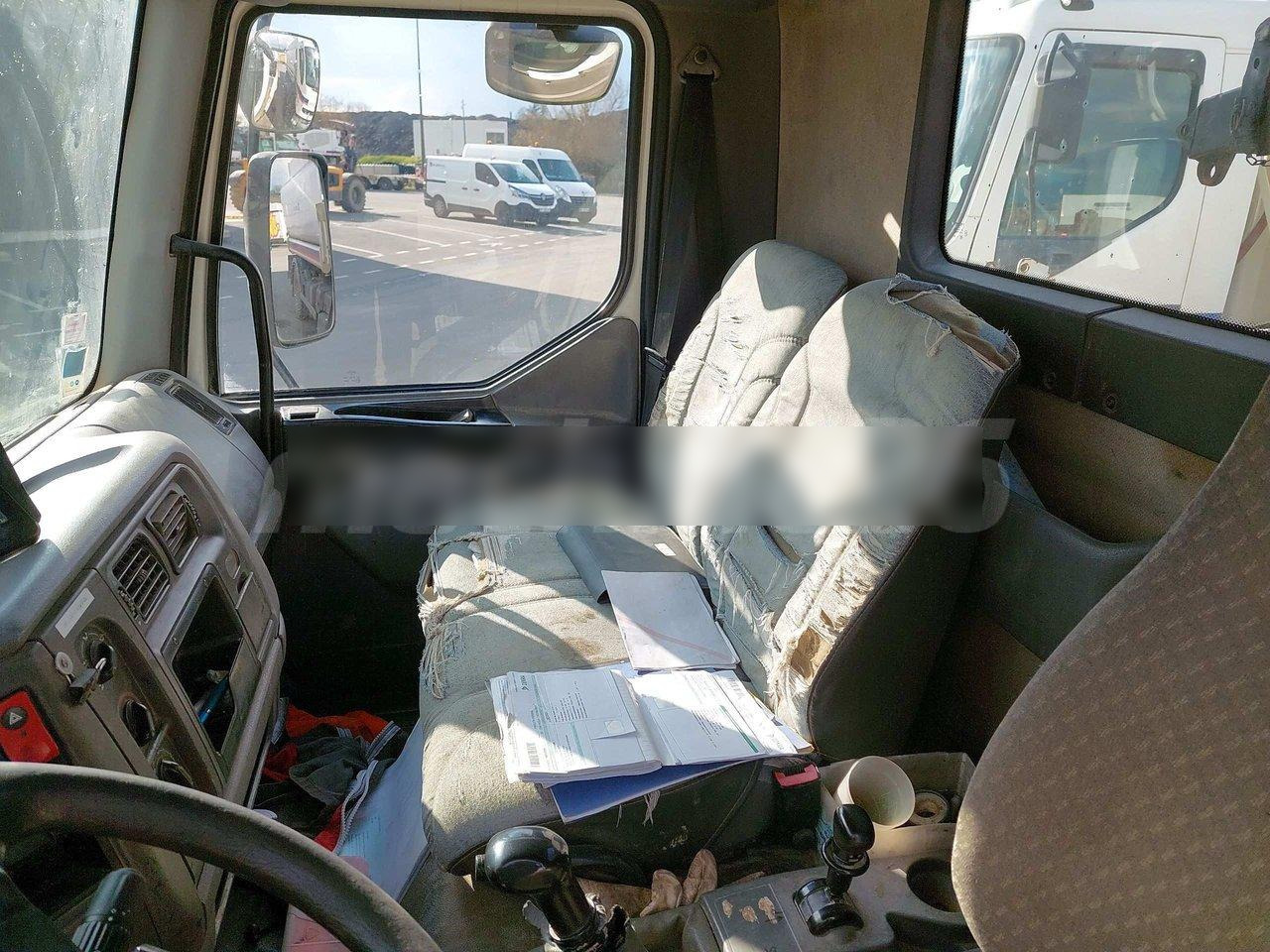 Kipper vrachtwagen voor het vervoer van bulkgoederen RENAULT MIDLUM 180: afbeelding 7