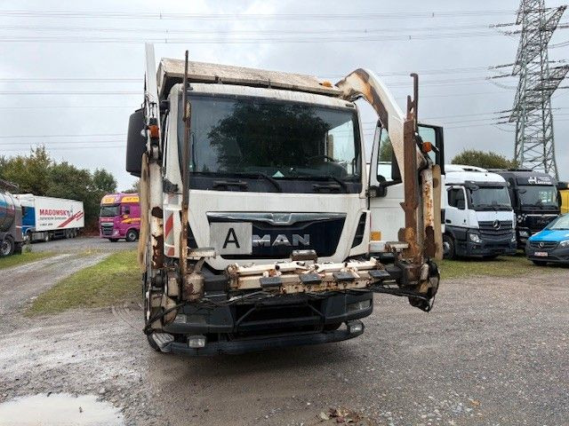 Vuilniswagen MAN 35.360 8x2: afbeelding 14
