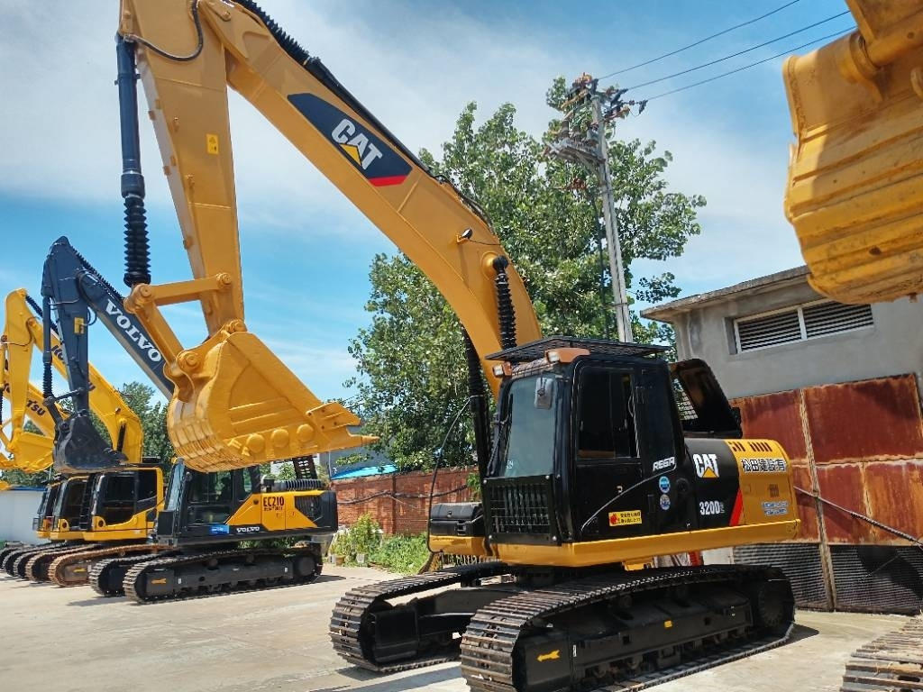 CAT 320 D2 - Rupsgraafmachine: afbeelding 3 CAT 320 D2 - Rupsgraafmachine: afbeelding 3
