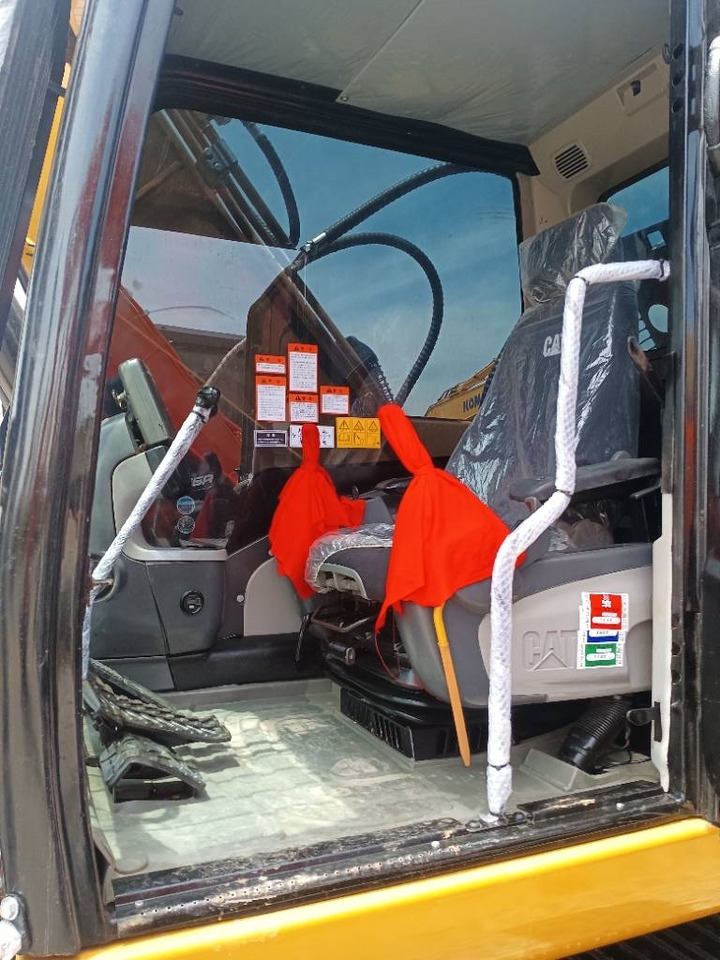 CAT 320D2 - Rupsgraafmachine: afbeelding 3 CAT 320D2 - Rupsgraafmachine: afbeelding 3