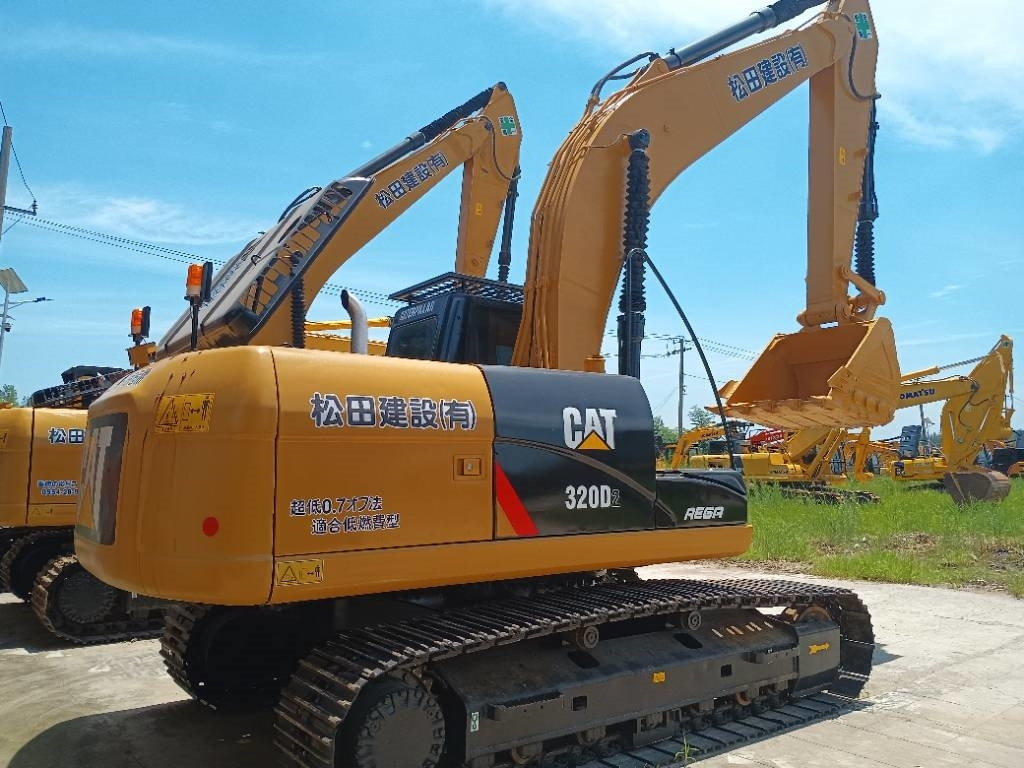 Rupsgraafmachine CAT 320D2: afbeelding 1