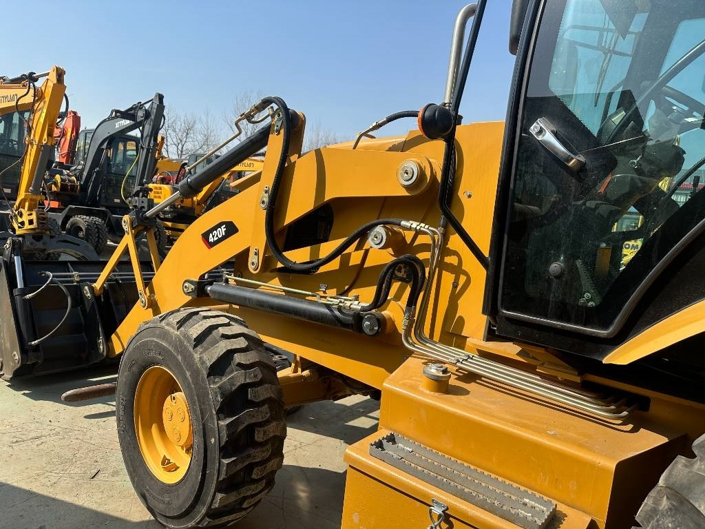 CAT 420 F - Rupsgraafmachine: afbeelding 4 CAT 420 F - Rupsgraafmachine: afbeelding 4