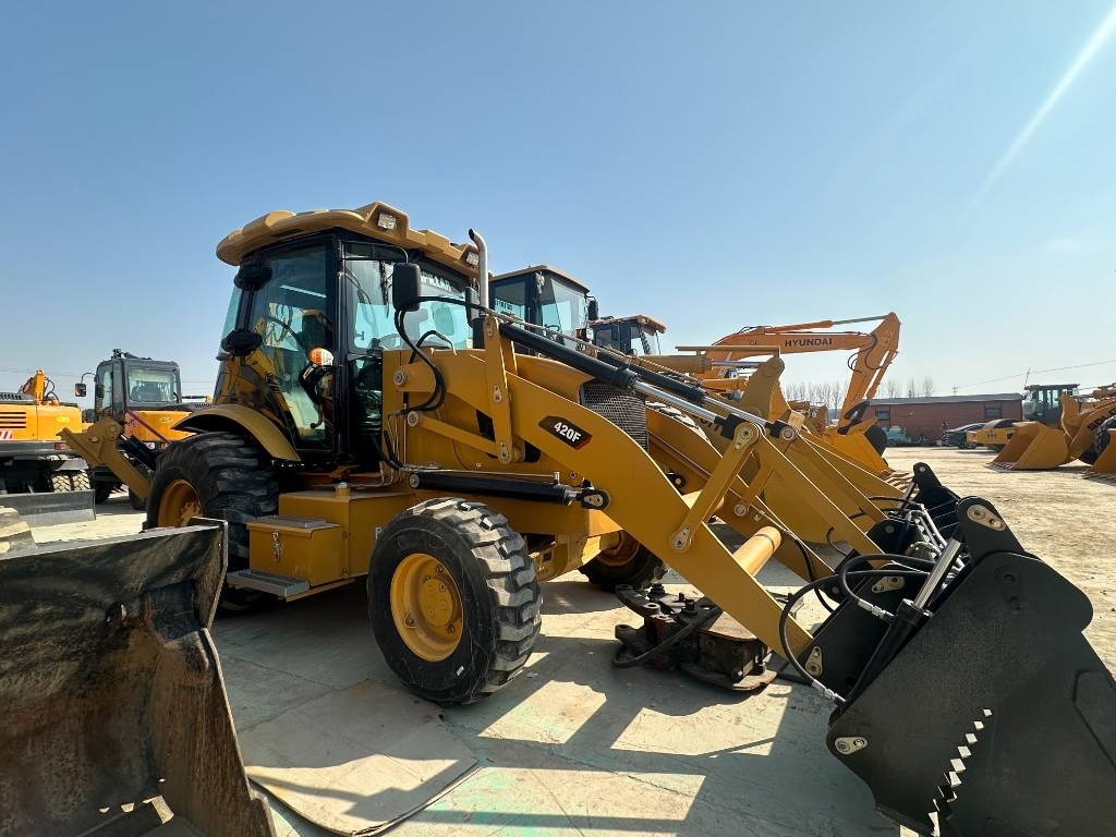 CAT 420 F - Rupsgraafmachine: afbeelding 1 CAT 420 F - Rupsgraafmachine: afbeelding 1