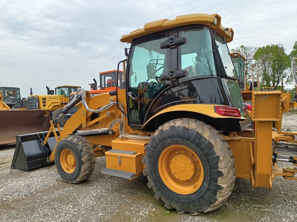 CAT 420 F IT - Graaflaadmachine: afbeelding 2 CAT 420 F IT - Graaflaadmachine: afbeelding 2