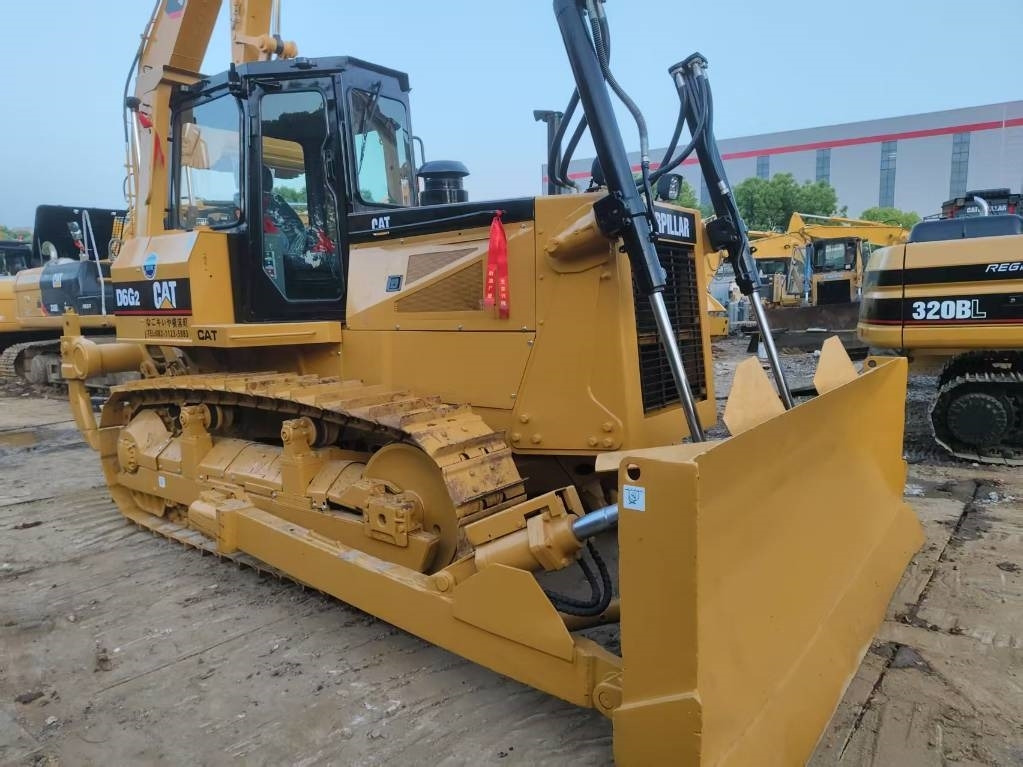 CAT D6G2 - Bulldozer: afbeelding 1 CAT D6G2 - Bulldozer: afbeelding 1