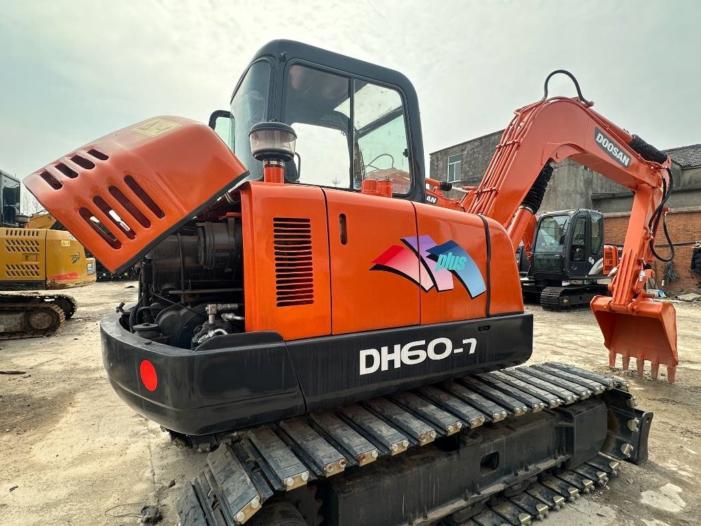 Doosan DH 60-7 - Rupsgraafmachine: afbeelding 1 Doosan DH 60-7 - Rupsgraafmachine: afbeelding 1