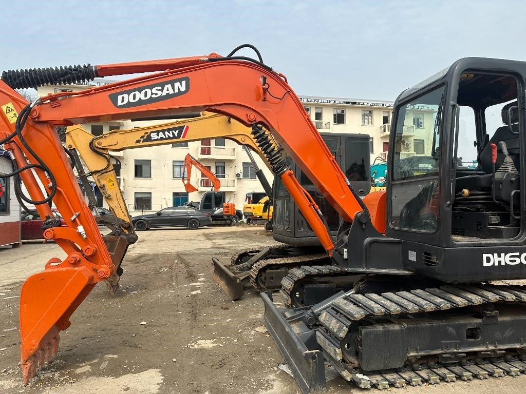 Doosan DH 60-7 - Rupsgraafmachine: afbeelding 2 Doosan DH 60-7 - Rupsgraafmachine: afbeelding 2