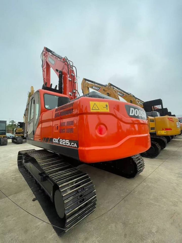 Doosan DX 225 LC - Rupsgraafmachine: afbeelding 1 Doosan DX 225 LC - Rupsgraafmachine: afbeelding 1