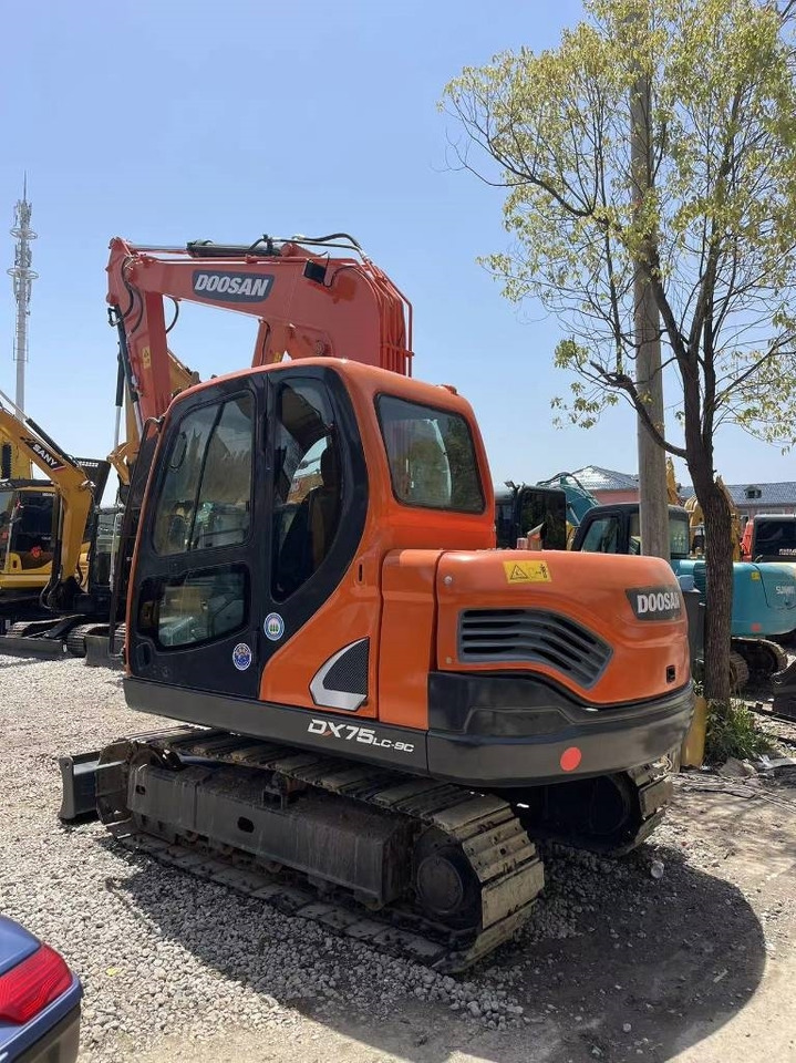 Doosan DX75 - Minigraafmachine: afbeelding 1 Doosan DX75 - Minigraafmachine: afbeelding 1