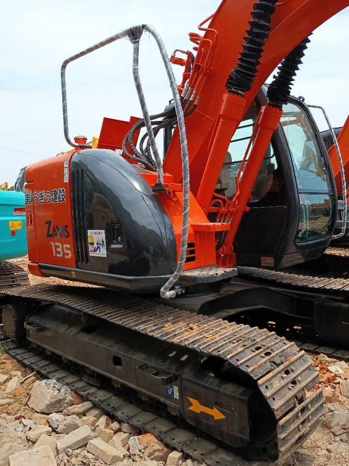 Hitachi ZX 135 - Rupsgraafmachine: afbeelding 2 Hitachi ZX 135 - Rupsgraafmachine: afbeelding 2